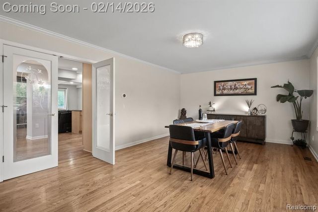 1916 Squirrel Valley Drive, Bloomfield Hills, MI 48304