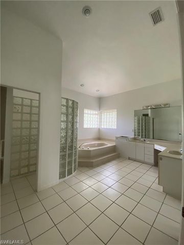 16971 Timberlakes DR, Fort Myers, FL 33908