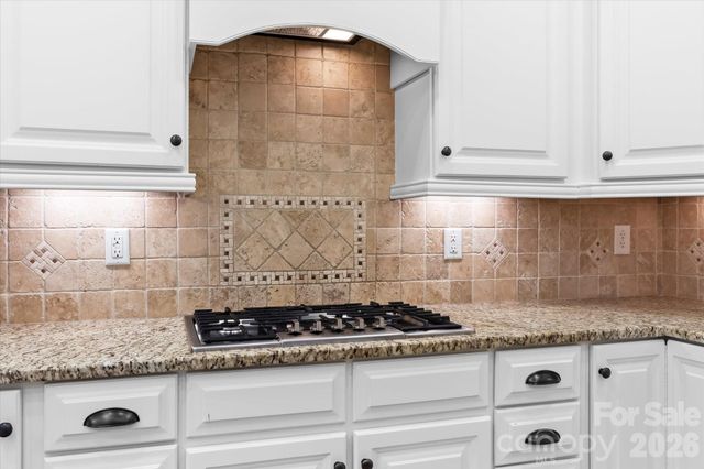 170 Kenway Loop, Mooresville, NC 28117