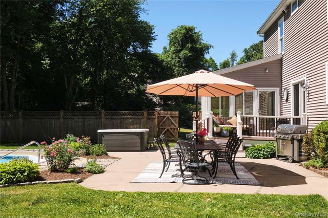 12 Ann Drive, Rhinebeck, NY 12572