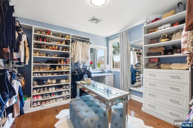 301 Roosevelt Avenue, Hasbrouck Heights, NJ 07604