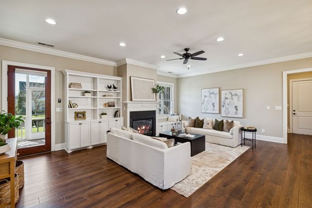 2525 Upper Hollow Rd, Thompsons Station, TN 37179