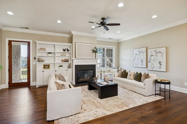 2525 Upper Hollow Rd, Thompsons Station, TN 37179