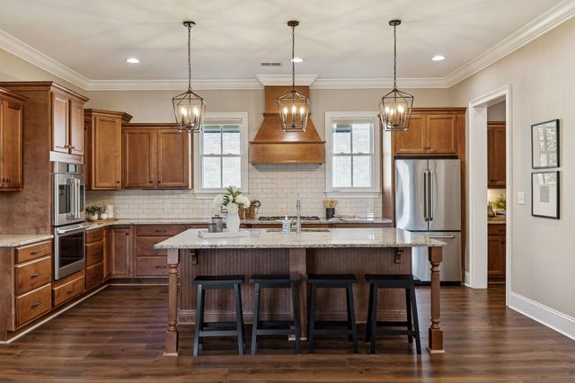 2525 Upper Hollow Rd, Thompsons Station, TN 37179