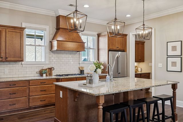 2525 Upper Hollow Rd, Thompsons Station, TN 37179