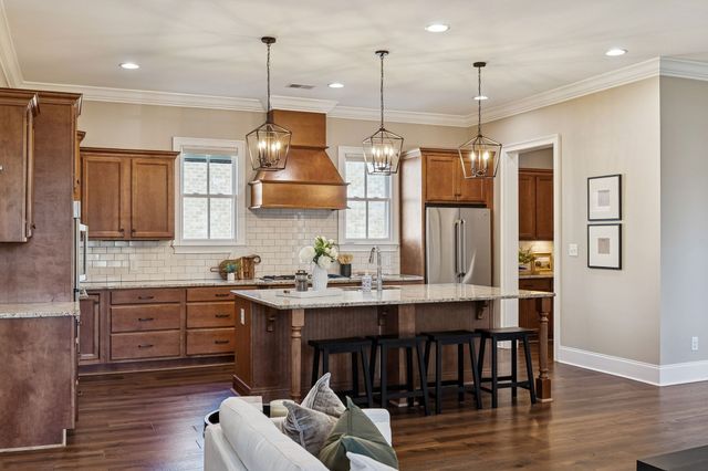 2525 Upper Hollow Rd, Thompsons Station, TN 37179