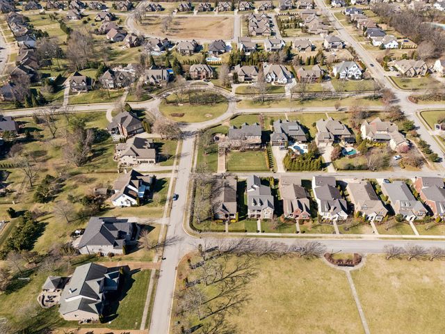 2525 Upper Hollow Rd, Thompsons Station, TN 37179