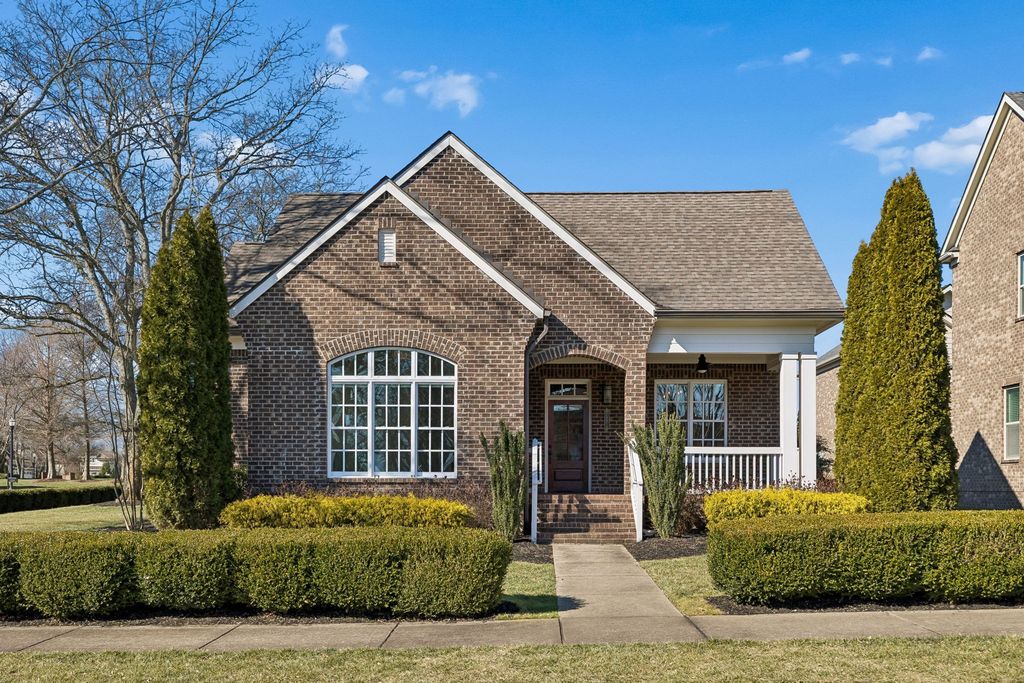 2525 Upper Hollow Rd, Thompsons Station, TN 37179