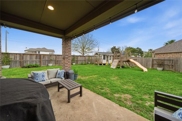 720 Mayhill Ridge Lane, League City, TX 77573