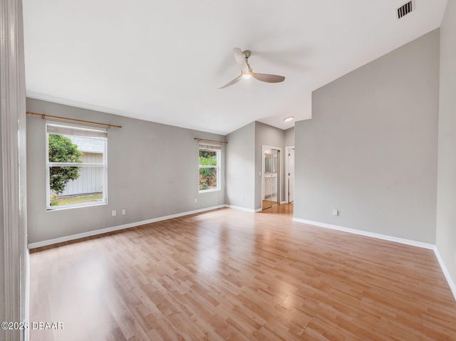 1001 Heatherwood Court, Port Orange, FL 32127