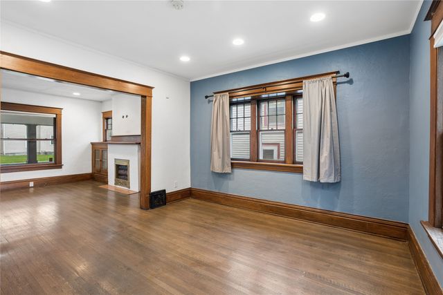 1120 31st Street, Des Moines, IA 50311