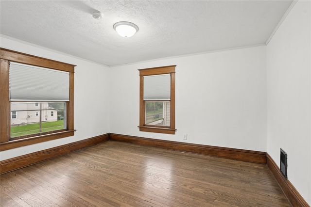 1120 31st Street, Des Moines, IA 50311