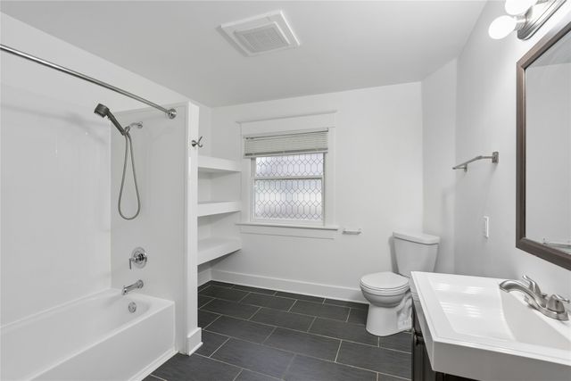 1120 31st Street, Des Moines, IA 50311