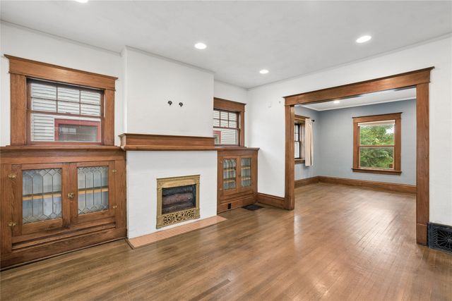 1120 31st Street, Des Moines, IA 50311