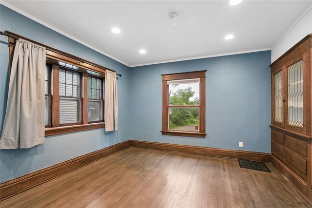 1120 31st Street, Des Moines, IA 50311