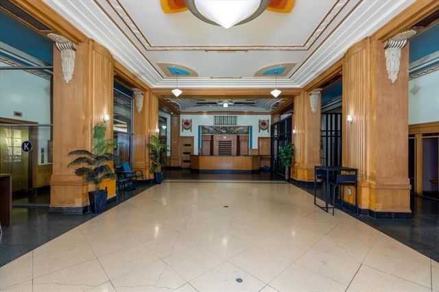 400 Walnut Street 403, Des Moines, IA 50309