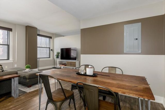 400 Walnut Street 403, Des Moines, IA 50309