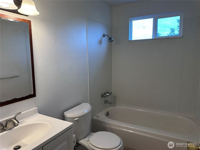 1411 E 5th Street, Port Angeles, WA 98362