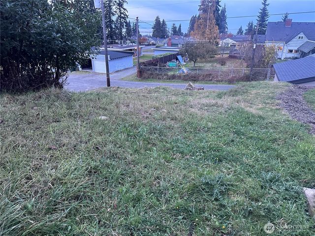 1411 E 5th Street, Port Angeles, WA 98362