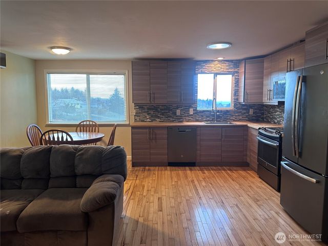 1411 E 5th Street, Port Angeles, WA 98362