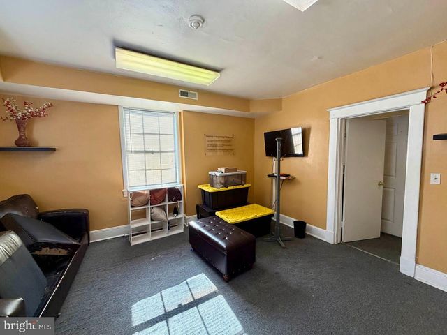 5209 YORK RD, Baltimore, MD 21212