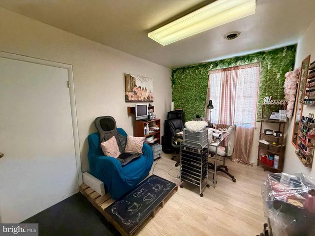 5209 YORK RD, Baltimore, MD 21212