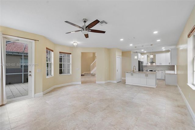 5310 NW 124th Way, Coral Springs, FL 33076