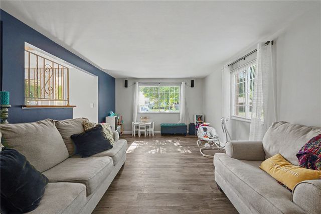 4900 Pennswood Drive, Huber Heights, OH 45424