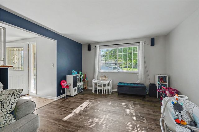 4900 Pennswood Drive, Huber Heights, OH 45424