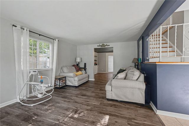 4900 Pennswood Drive, Huber Heights, OH 45424