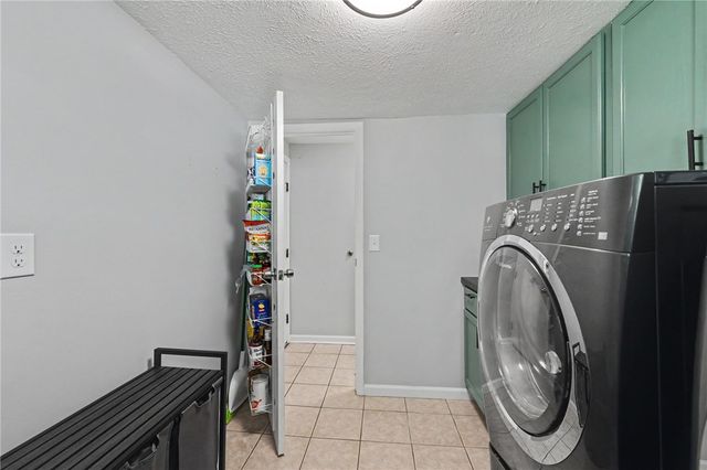 4900 Pennswood Drive, Huber Heights, OH 45424