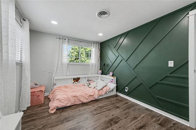 4900 Pennswood Drive, Huber Heights, OH 45424