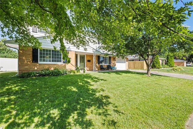 4900 Pennswood Drive, Huber Heights, OH 45424