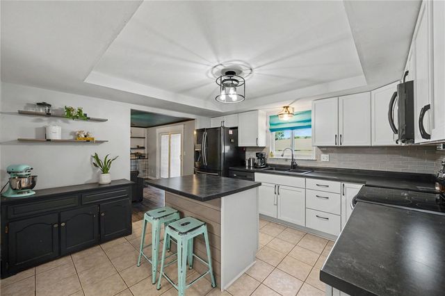 4900 Pennswood Drive, Huber Heights, OH 45424