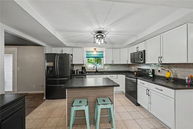 4900 Pennswood Drive, Huber Heights, OH 45424