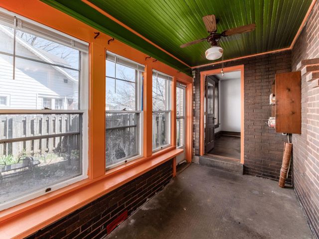 219 Coshocton Avenue, Mount Vernon, OH 43050