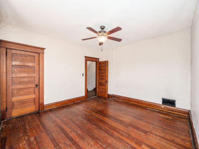 219 Coshocton Avenue, Mount Vernon, OH 43050