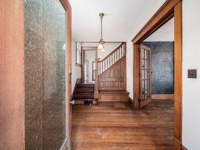 219 Coshocton Avenue, Mount Vernon, OH 43050