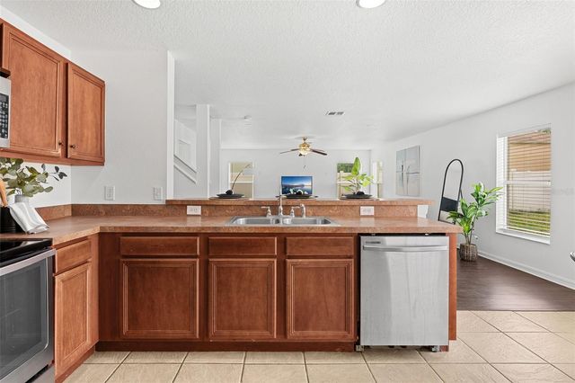 15647 GALBI DRIVE, Orlando, FL 32828