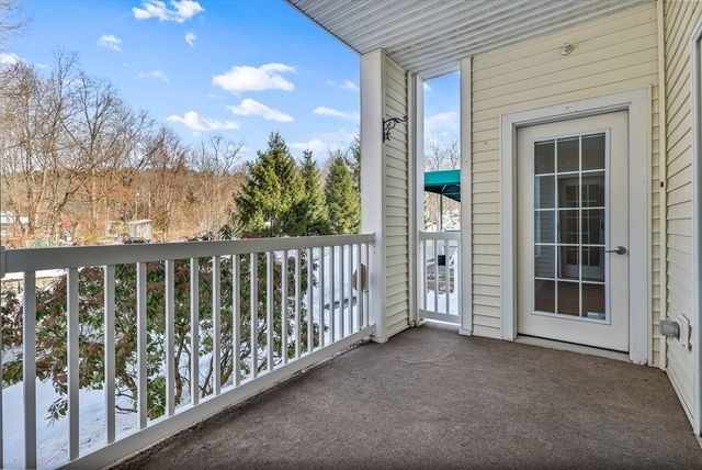 10 Westchester Drive 10, Haverhill, MA 01830