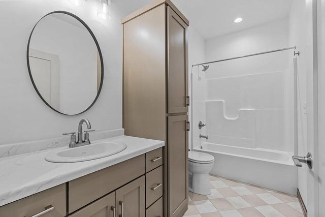 3110 LAZY OAK DRIVE, Green Bay, WI 54311