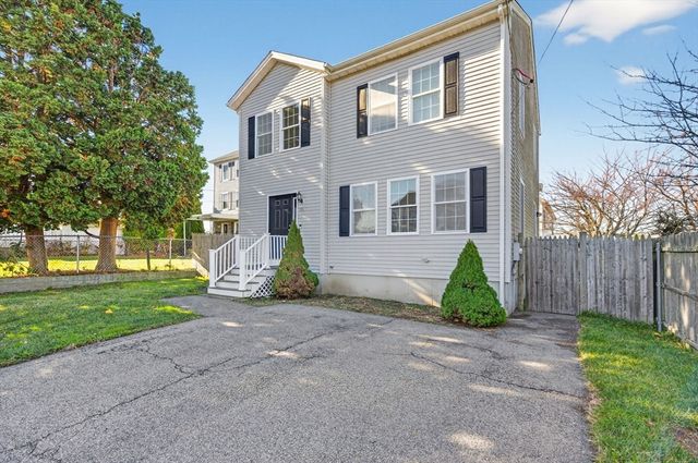 321 King Street, Fall River, MA 02724