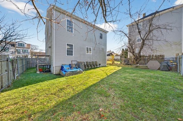 321 King Street, Fall River, MA 02724