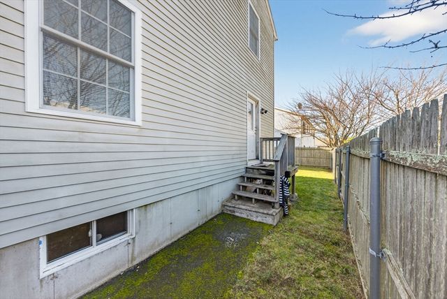 321 King Street, Fall River, MA 02724