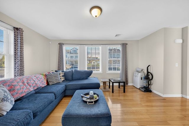 321 King Street, Fall River, MA 02724