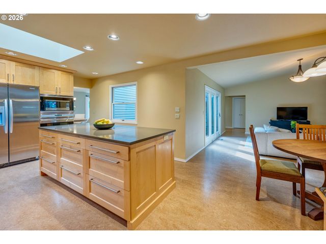 11275 Sw QUELLE Pl, Tigard, OR 97223