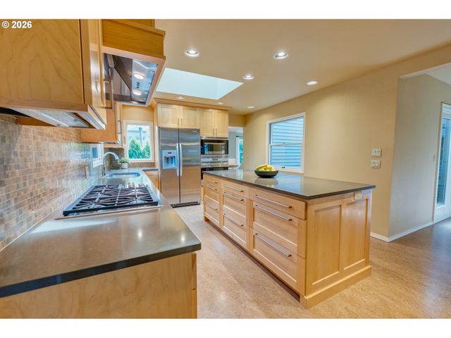 11275 Sw QUELLE Pl, Tigard, OR 97223