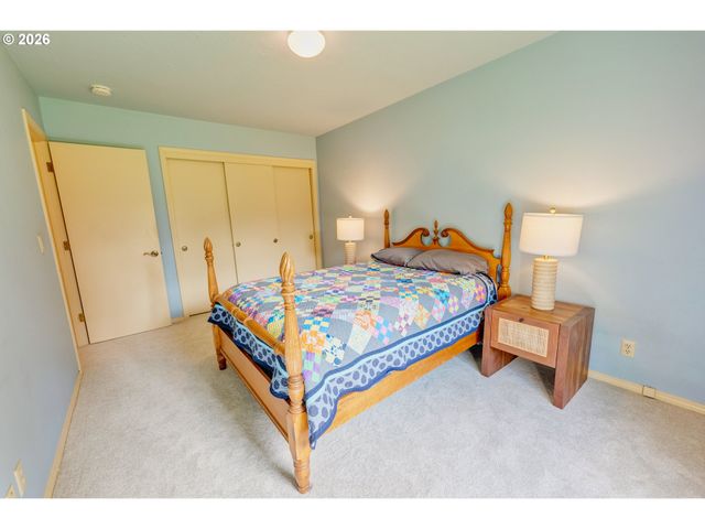 11275 Sw QUELLE Pl, Tigard, OR 97223