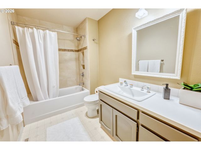 11275 Sw QUELLE Pl, Tigard, OR 97223