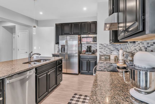 308 Oakley Dr, Gallatin, TN 37066